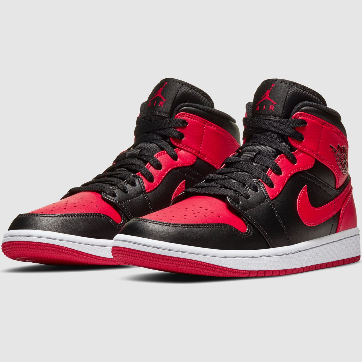 Air Jordan 1 Mid Banned