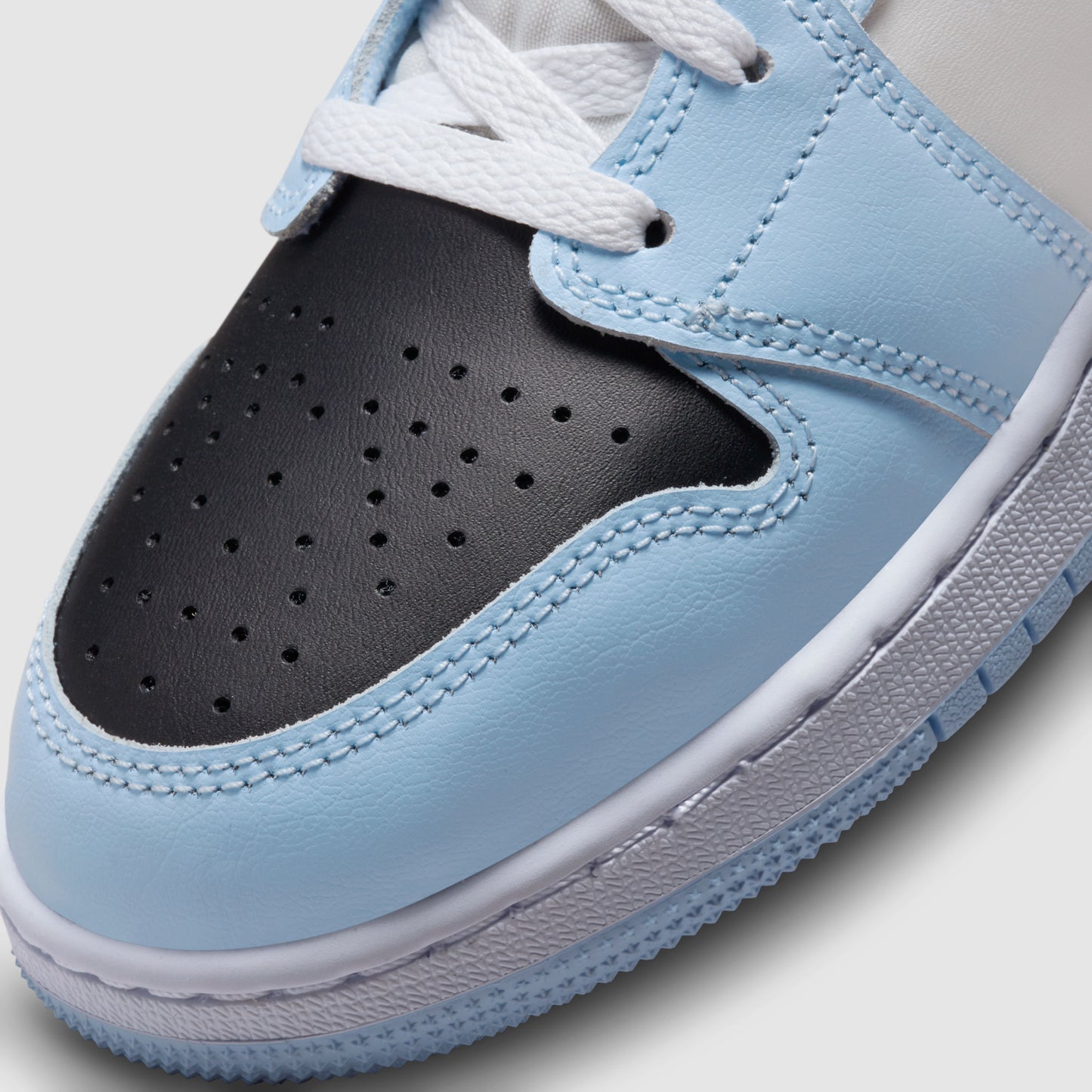 Air Jordan 1 Mid Ice Blue (2022) (GS)