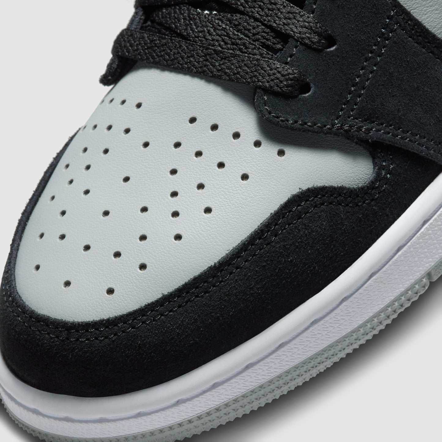 Air Jordan 1 High Zoom CMFT Smoke Grey
