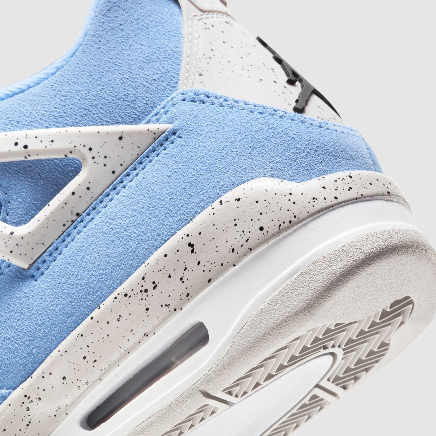 Air Jordan 4 Retro University Blue