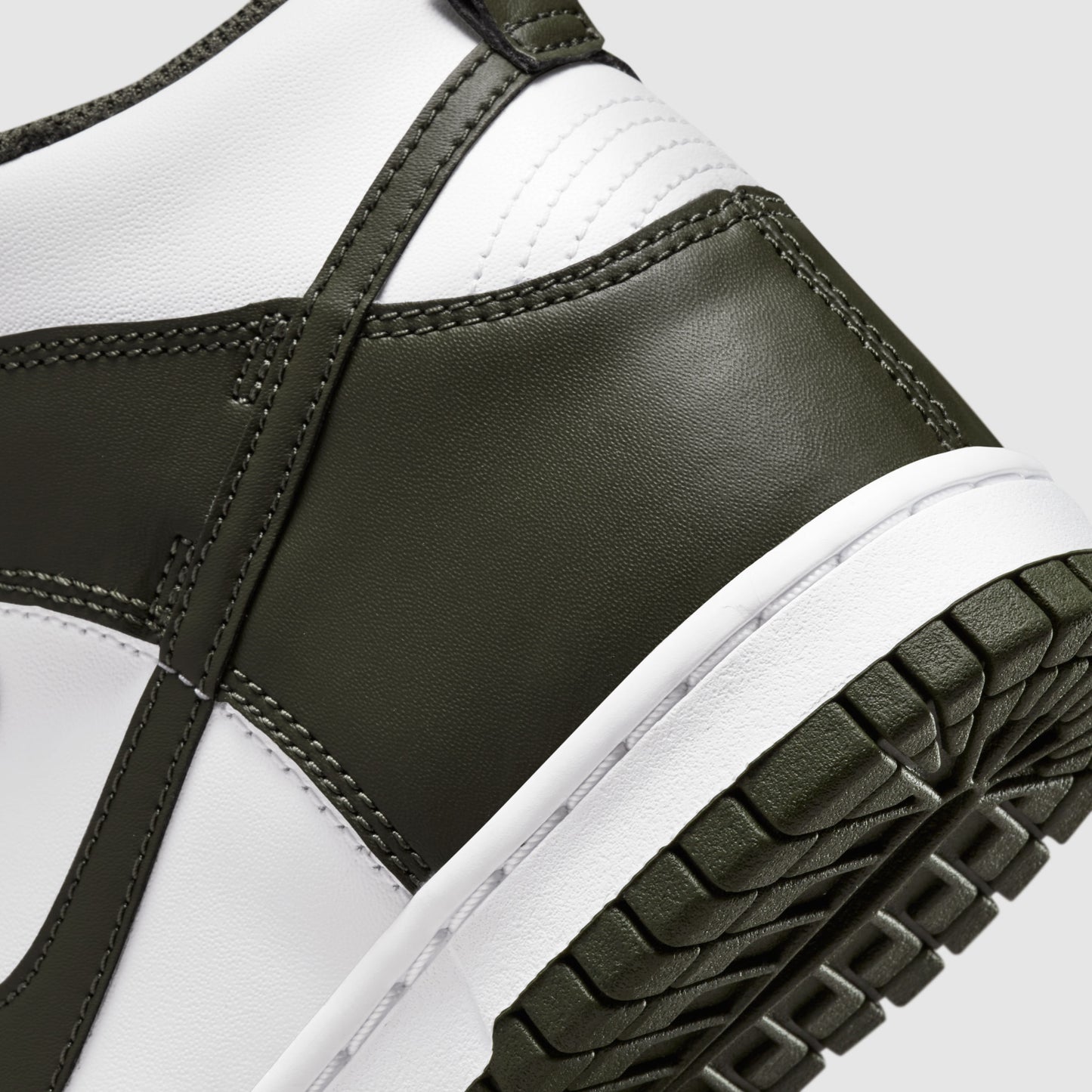 Nike Dunk High Cargo Khaki (GS)
