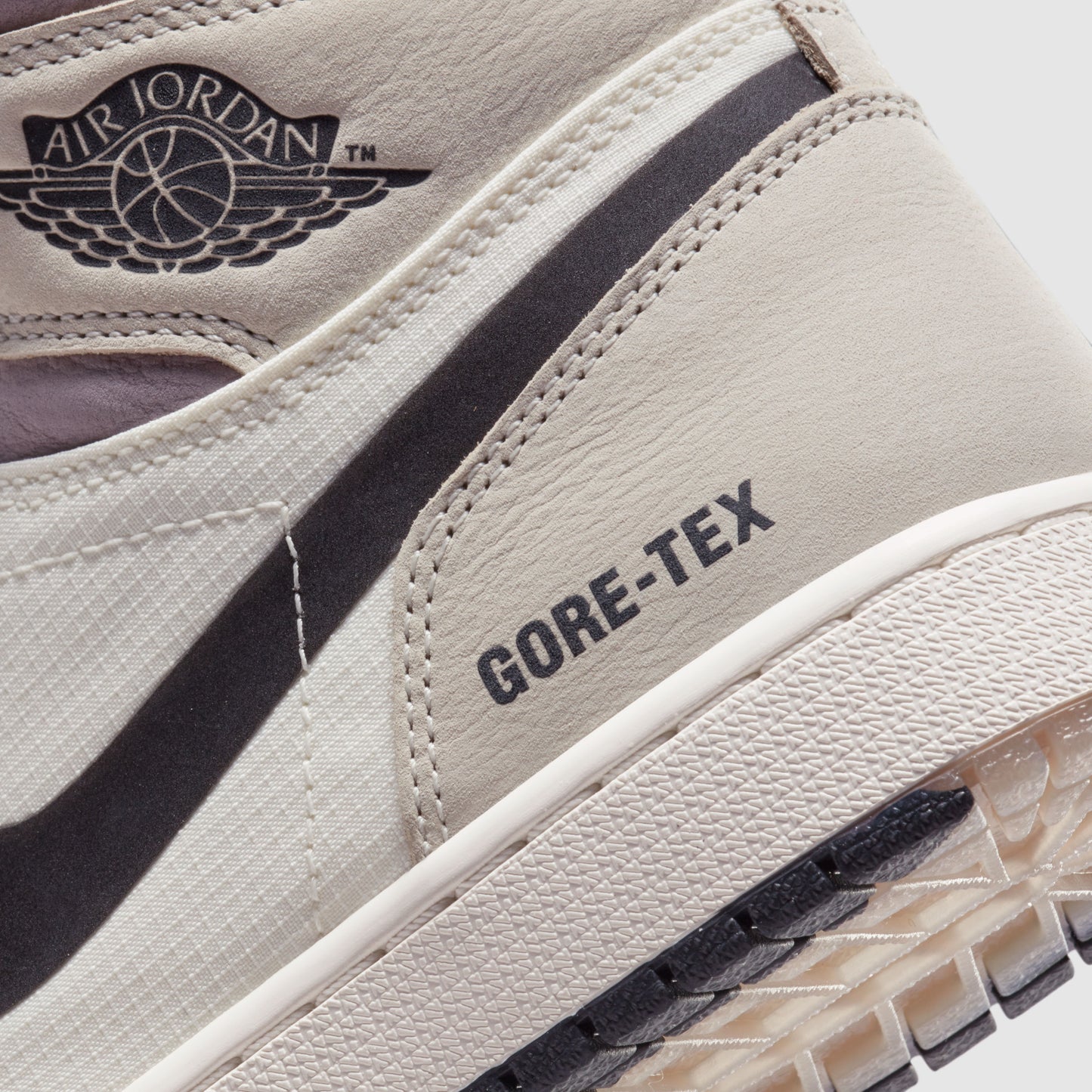 Air Jordan 1 Retro High OG Gore Tex Light Bone