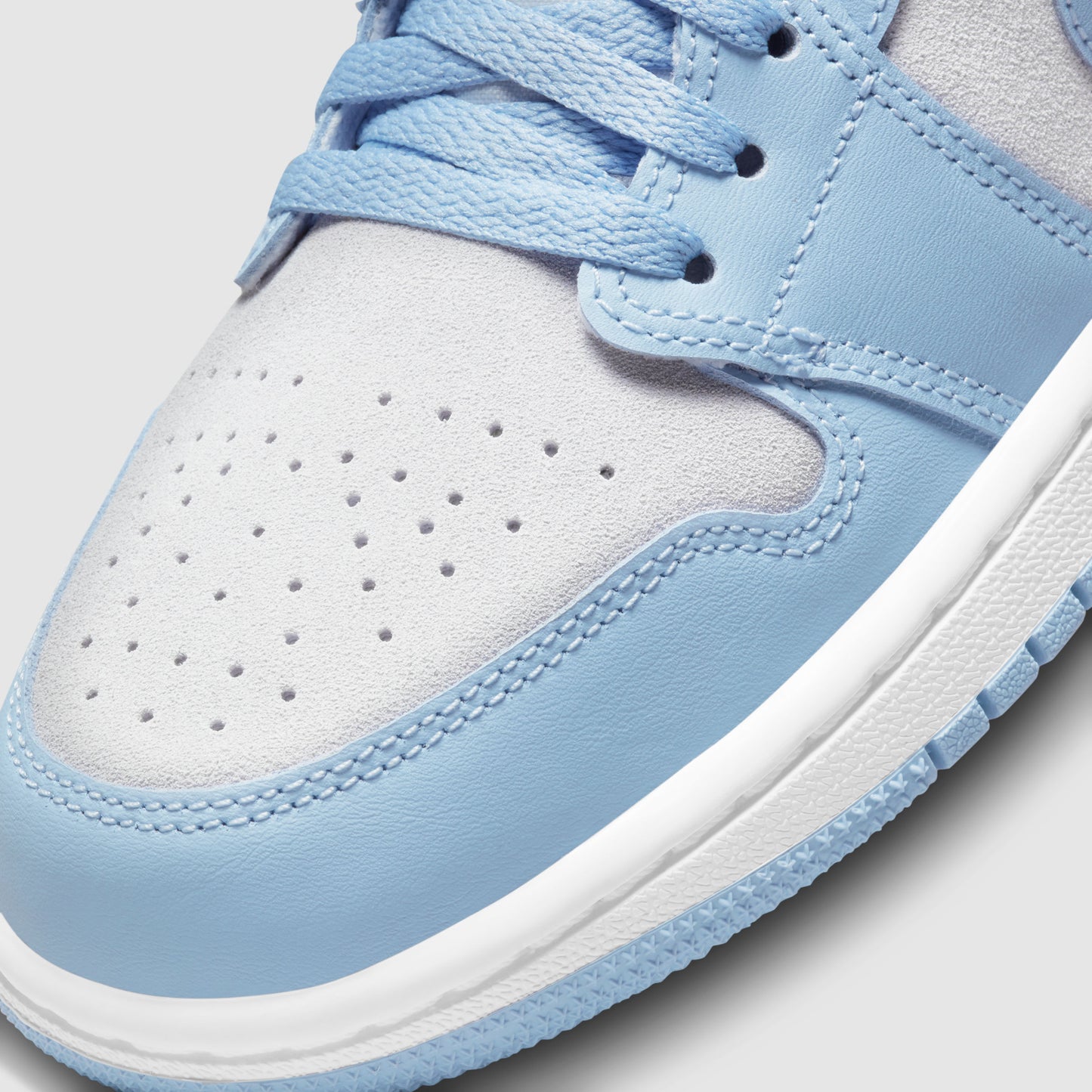 Air Jordan 1 Low Championship Blue (W)