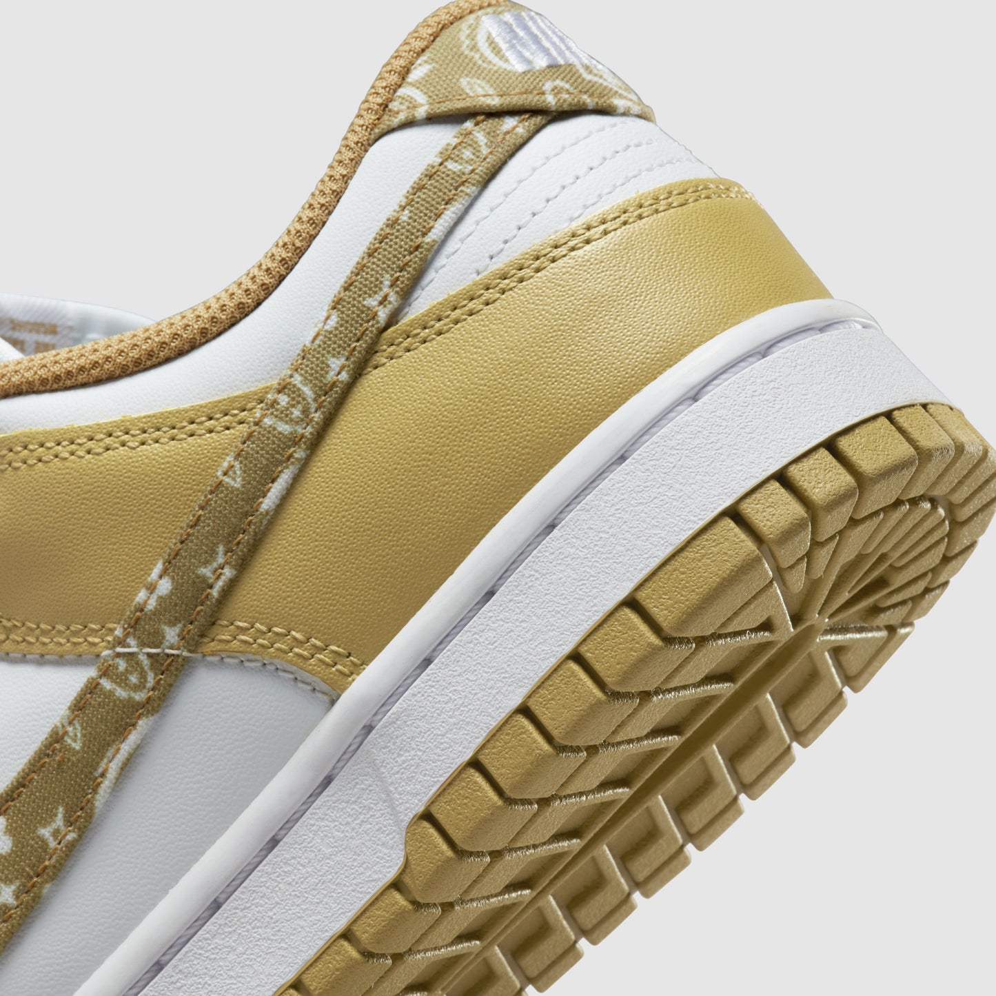 Nike Dunk Low Paisley Back Barley (W)