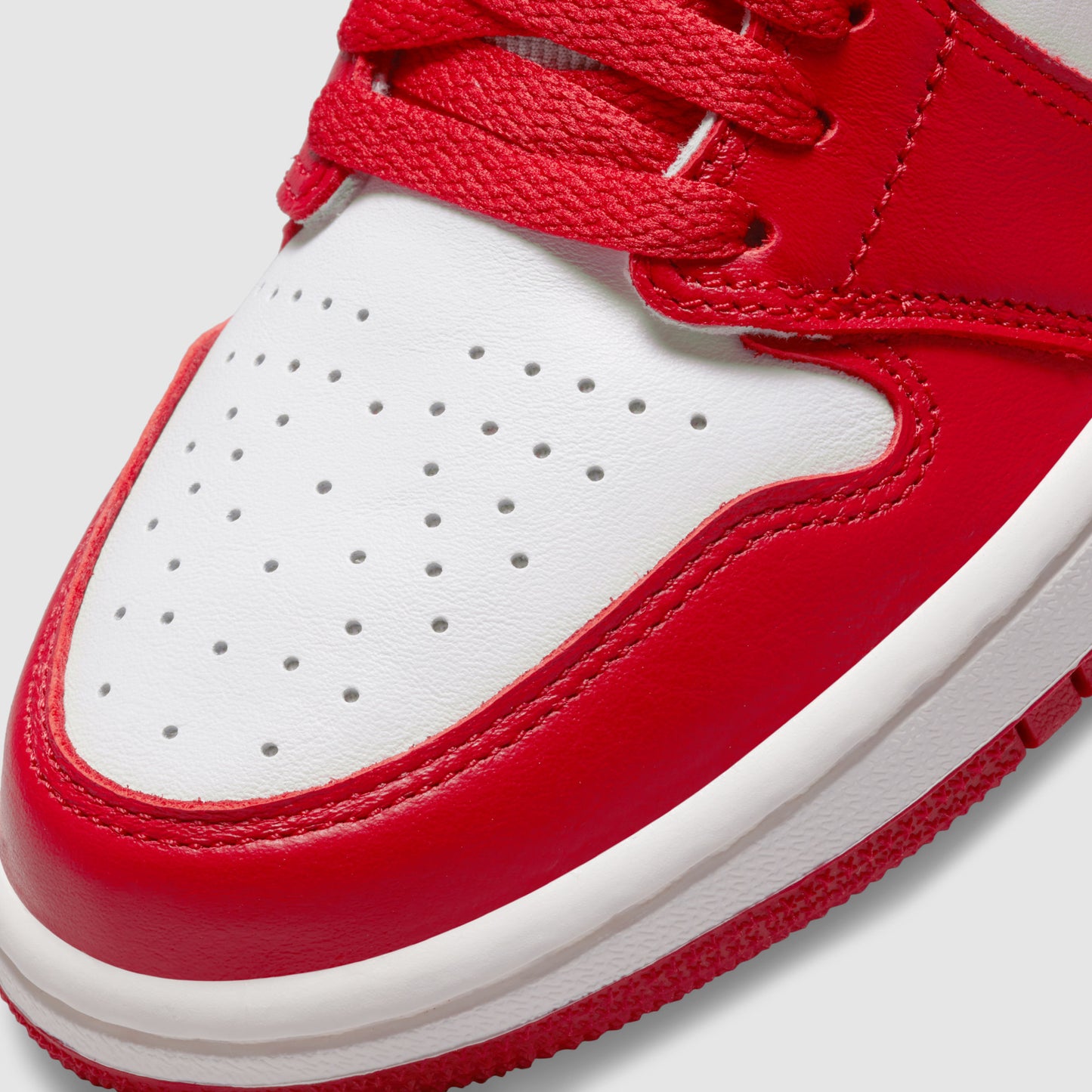 Air Jordan 1 Retro High OG Varsity Red (W)