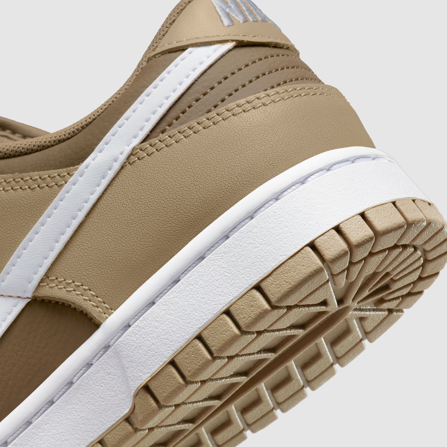 Nike Dunk Low Brown Chocolate