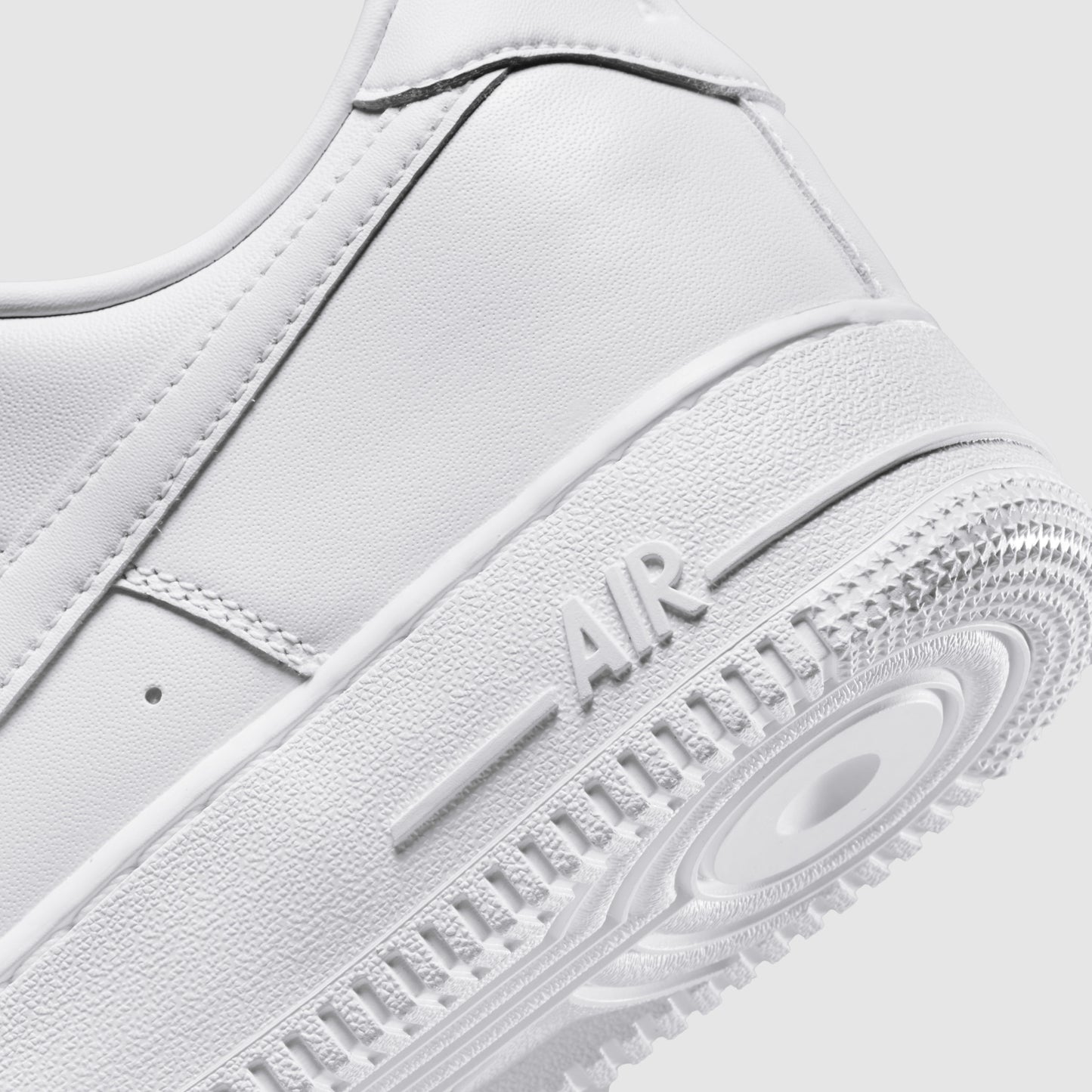 Nike Air Force 1 Low Triple White