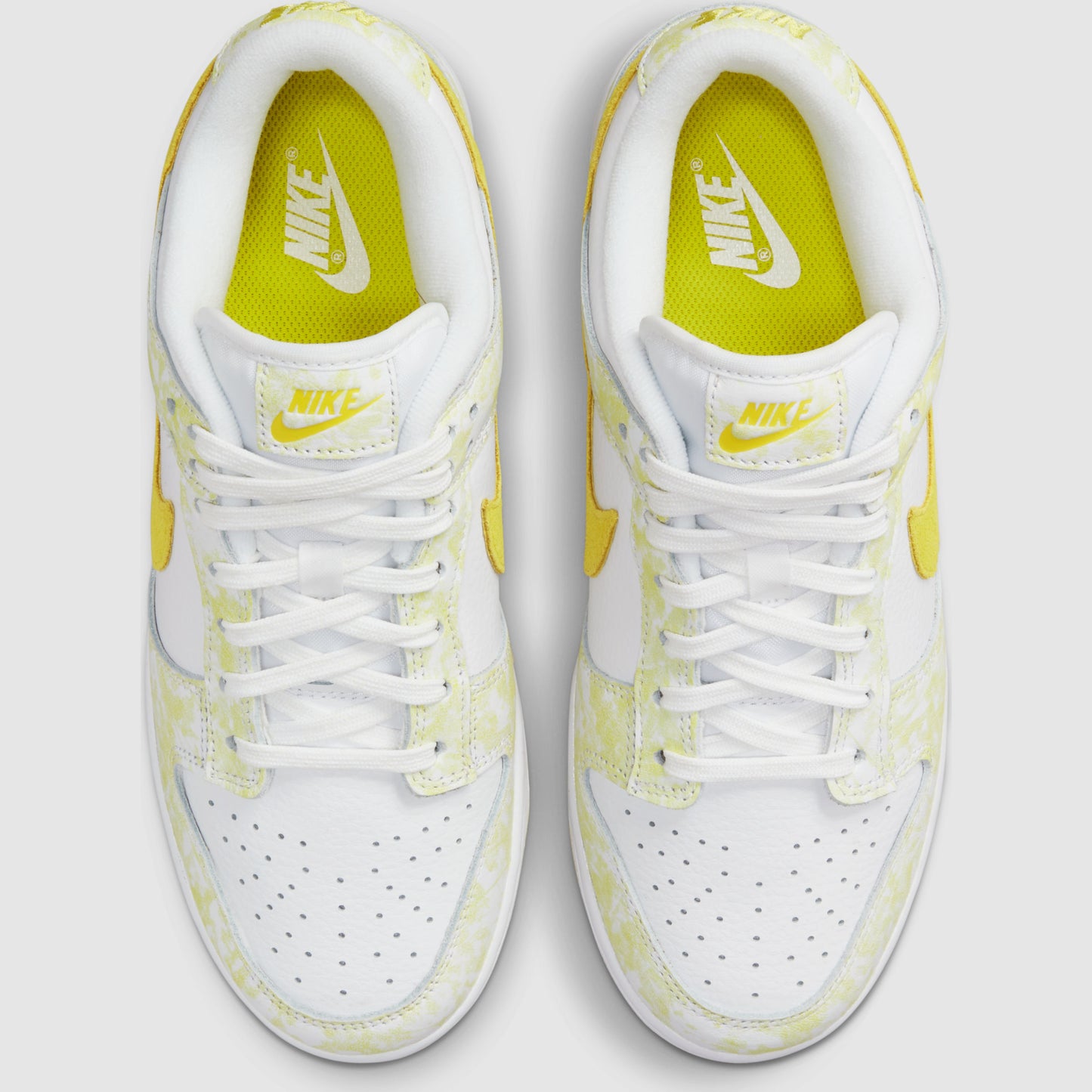 Nike Dunk Low Yellow Strike (W)