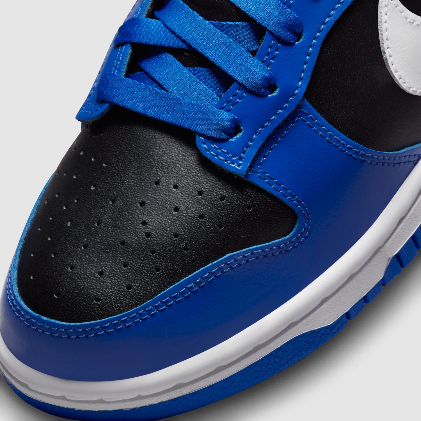 Nike Dunk Low Essential Game Royal (W)
