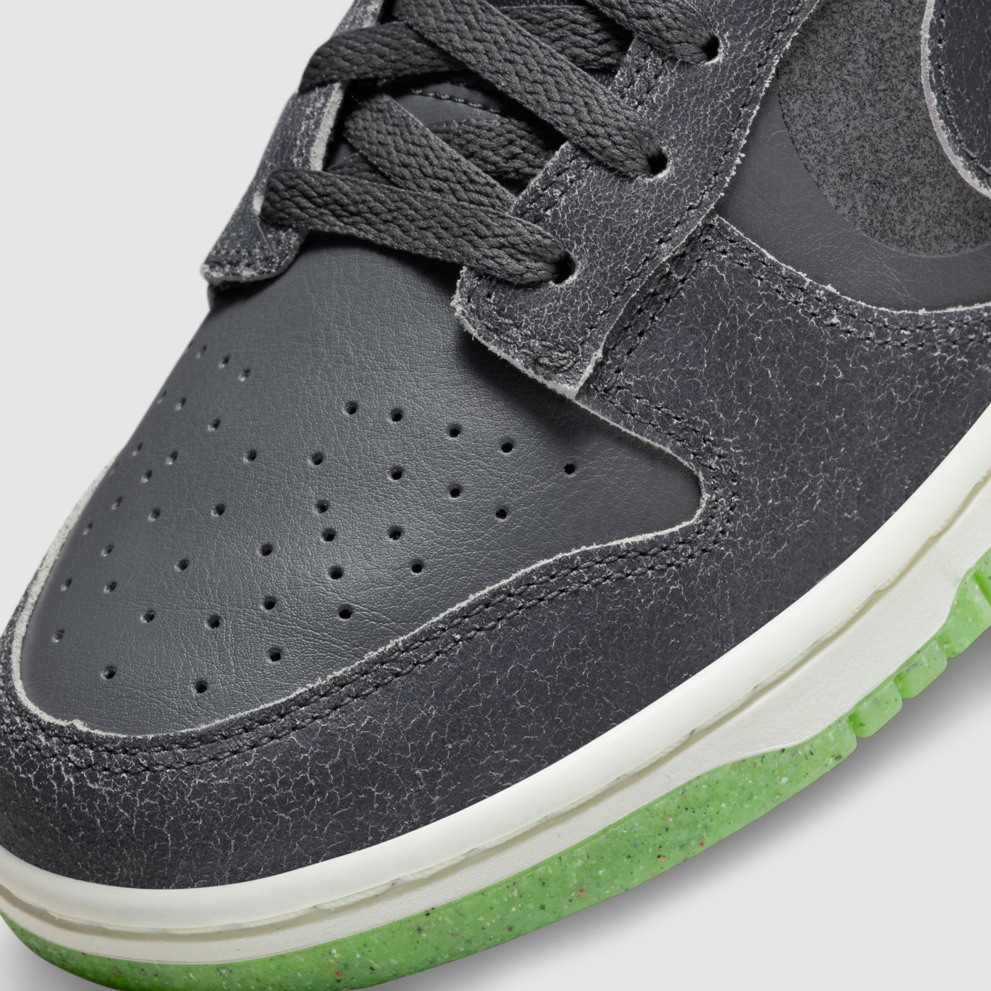 Nike Dunk Low Halloween 2022 Grey