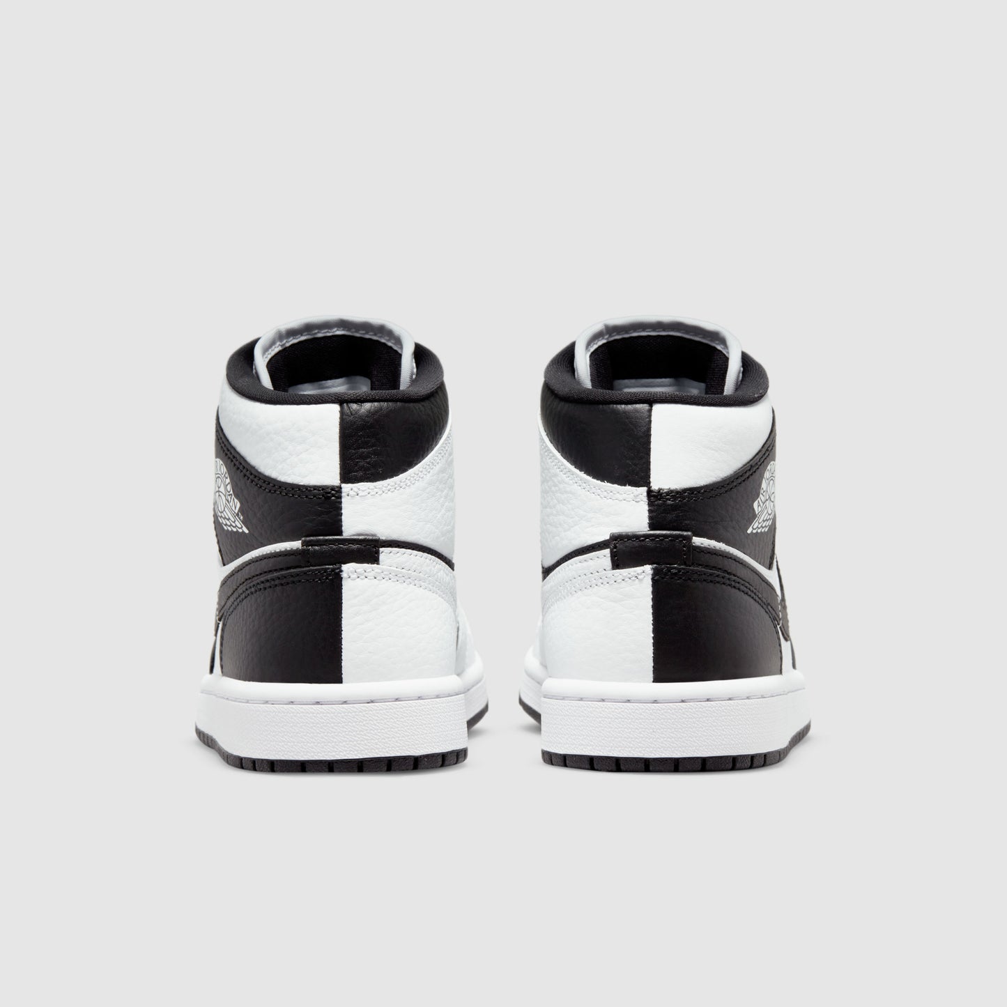 Air Jordan 1 Mid Homage Black (W)