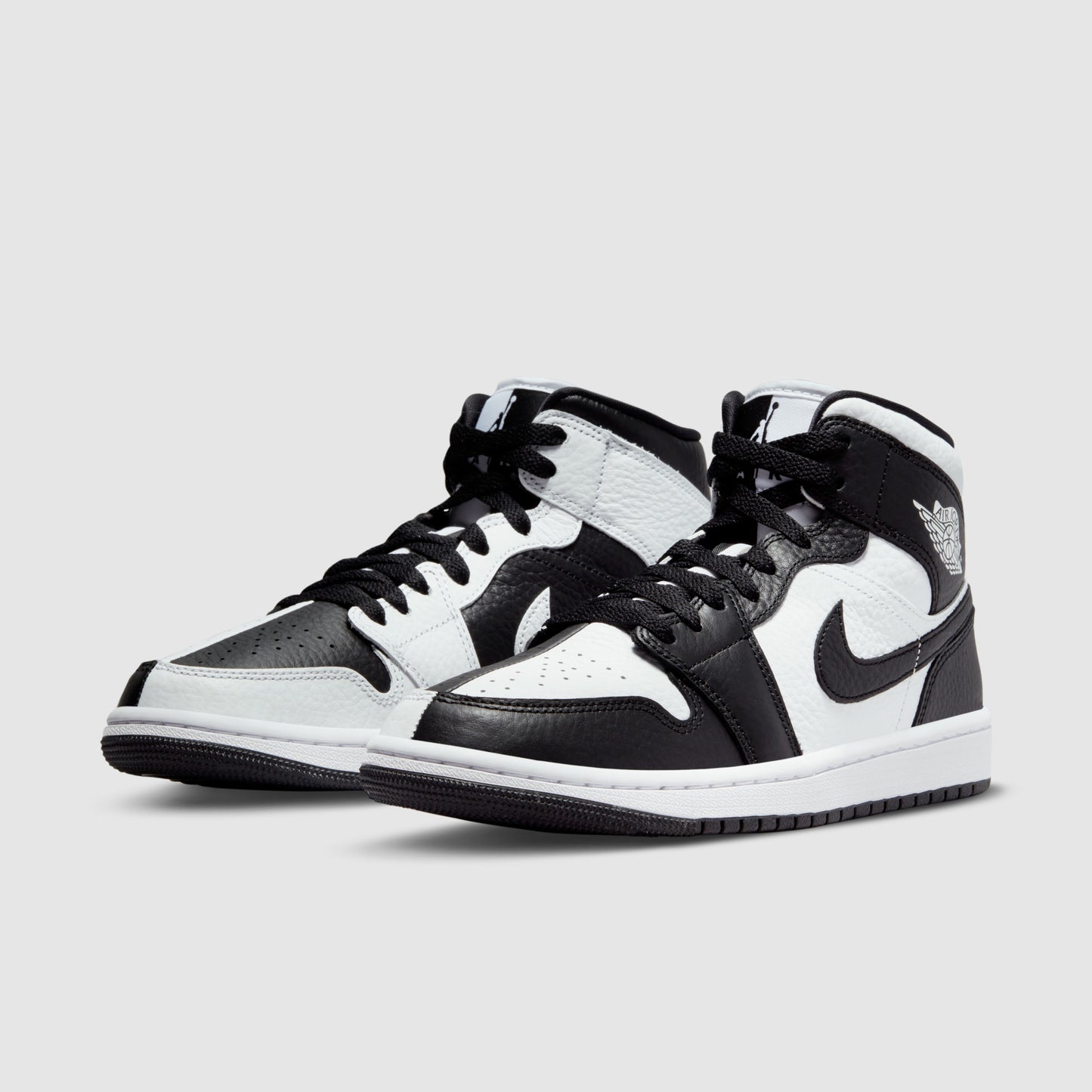 Air Jordan 1 Mid Homage Black (W)
