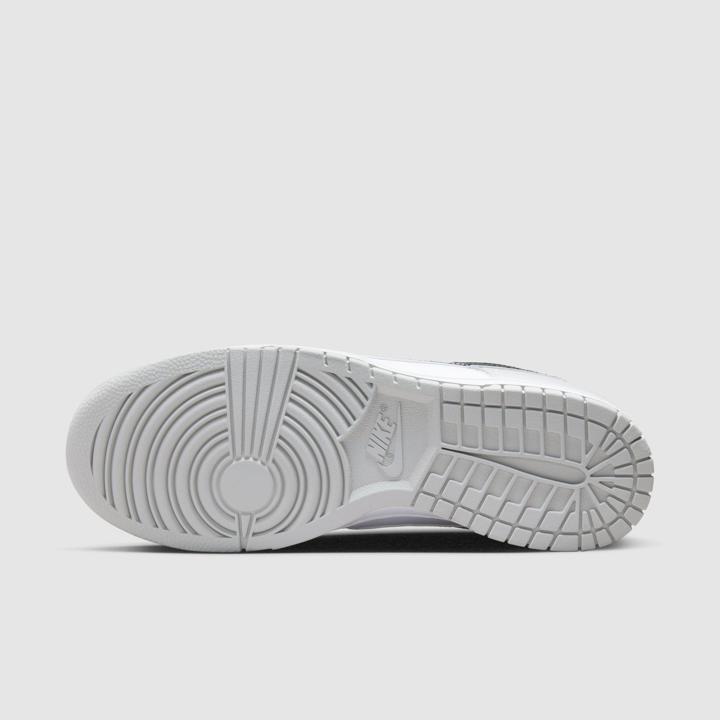 Nike Dunk Low SE Jackpot Grey