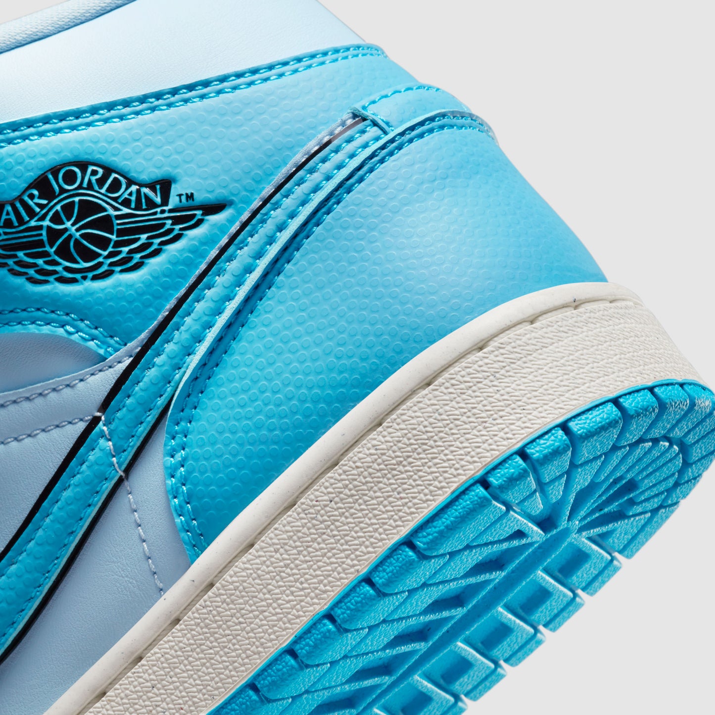Air Jordan 1 Mid Ice Blue (W)