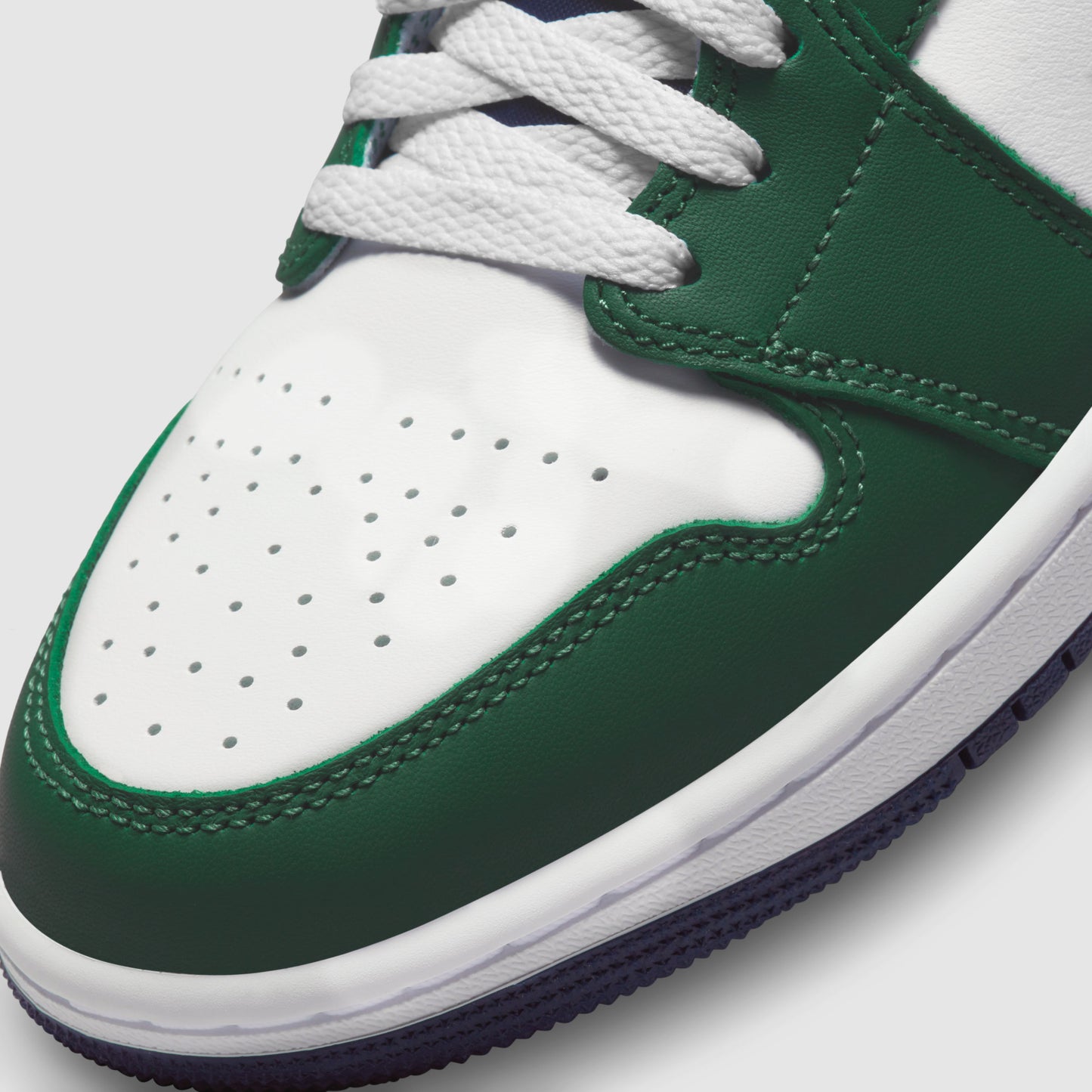 Air Jordan 1 Mid Seahawks (W)