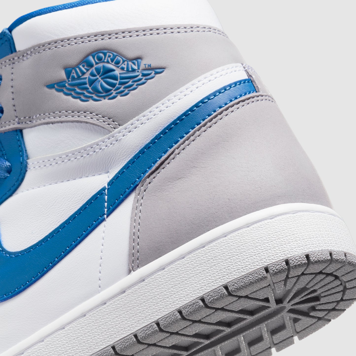 Air Jordan 1 Retro High OG True Blue