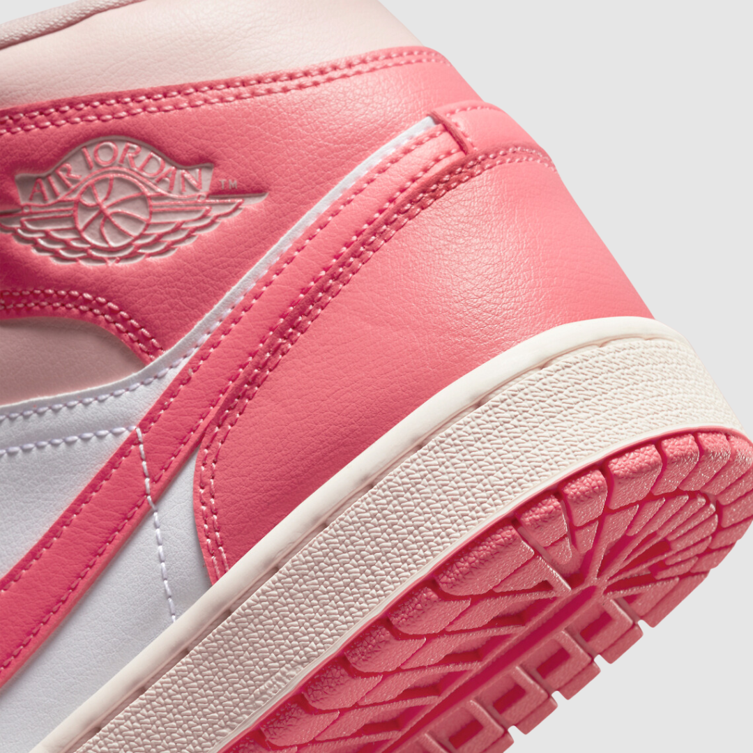 Air Jordan 1 Mid Strawberry (W)