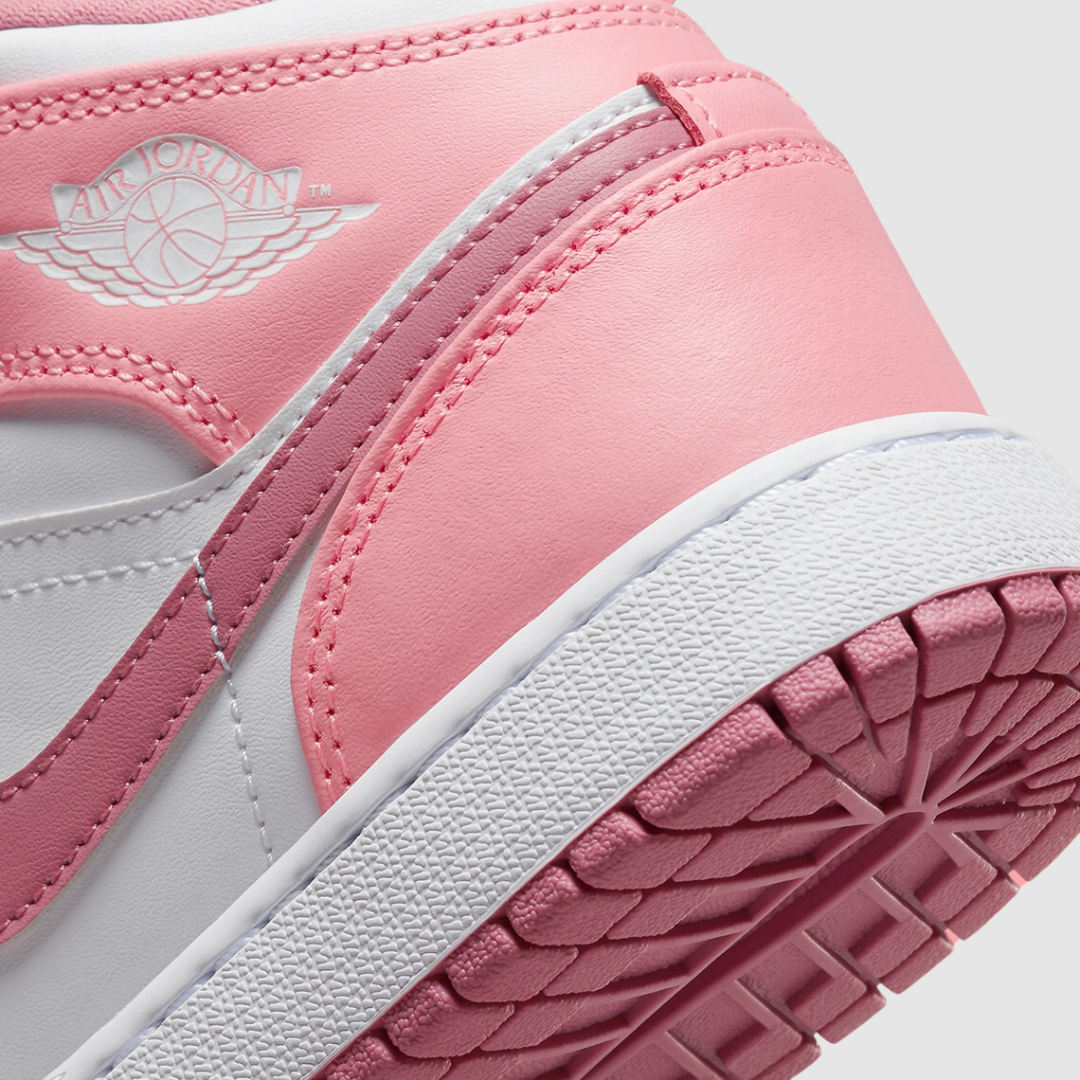 Air Jordan 1 Mid Valentines Day (2023) (GS)